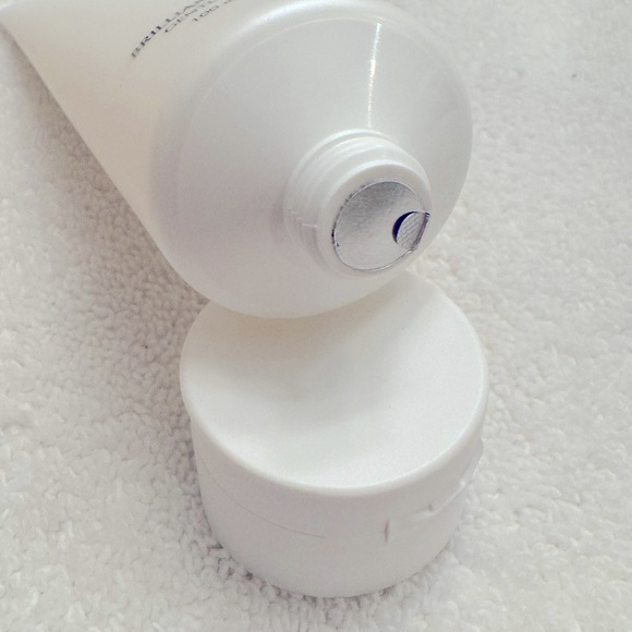 FEMMUE Brilliant Cleansing Gel 100ml BRAND NEW/SEALED - Picture 5 of 5